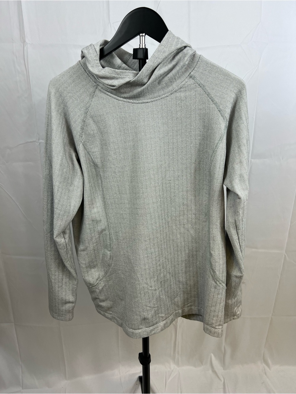 Patagonia Herringbone Hoodie Women’s Size Large